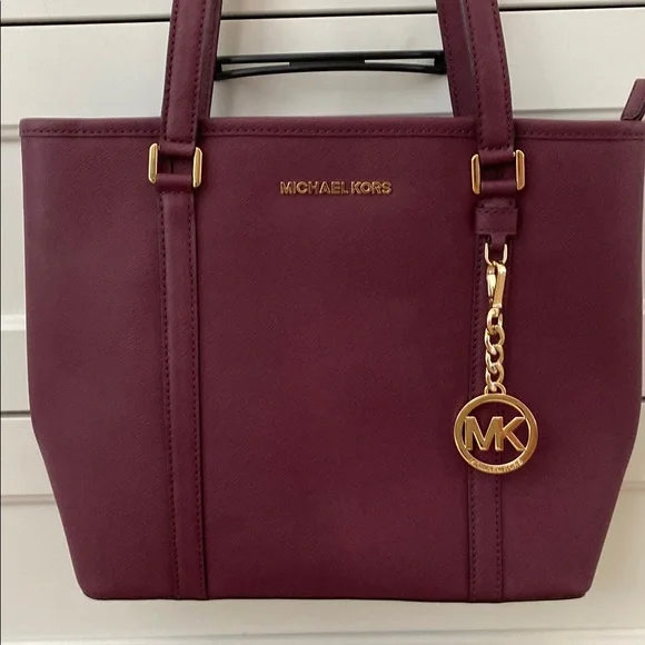 Michael Kors Red Leather Tote with Gold Charm - Picture 2 of 12